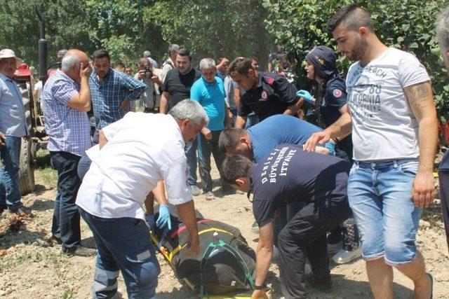 Tarlada Çift Sürerken Traktörün Altında Kaldı