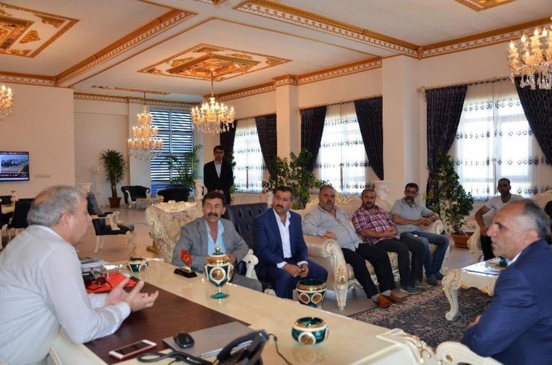 Başkan Kılı&ccedil;, &Ccedil;atlılar Derneğini Misafir Etti