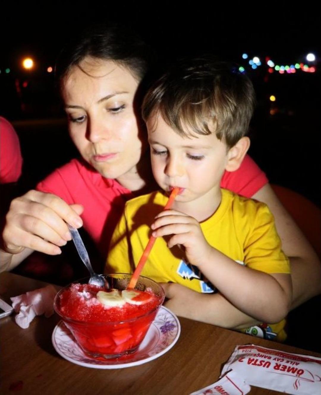 (&ouml;zel Haber) Adanalılar Sıcaklarda "bici Bici" İle Serinliyor