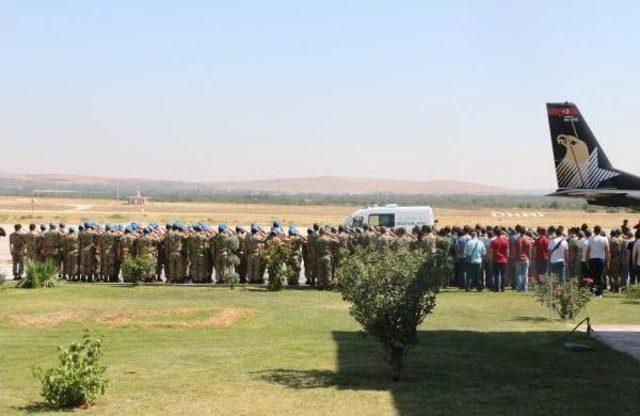 Kaza Şehidi Askerler, Memleketlerine Uğurlandı