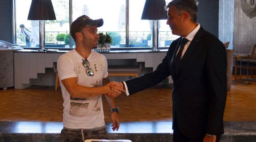 Valbuena&rsquo;ya Hoşgeldin Pastası