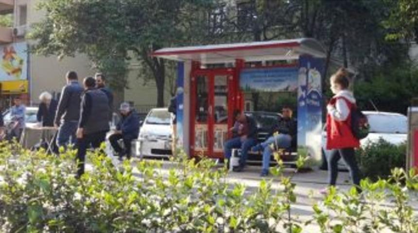 Sokak K&uuml;t&uuml;phanleri Okuma Alışkanlığını Geliştiriyor