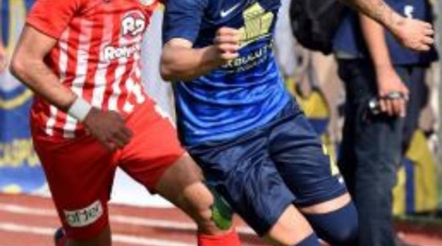 Bucasporlu Erkan: "camianın Y&uuml;z&uuml;n&uuml; G&uuml;ld&uuml;receğiz"