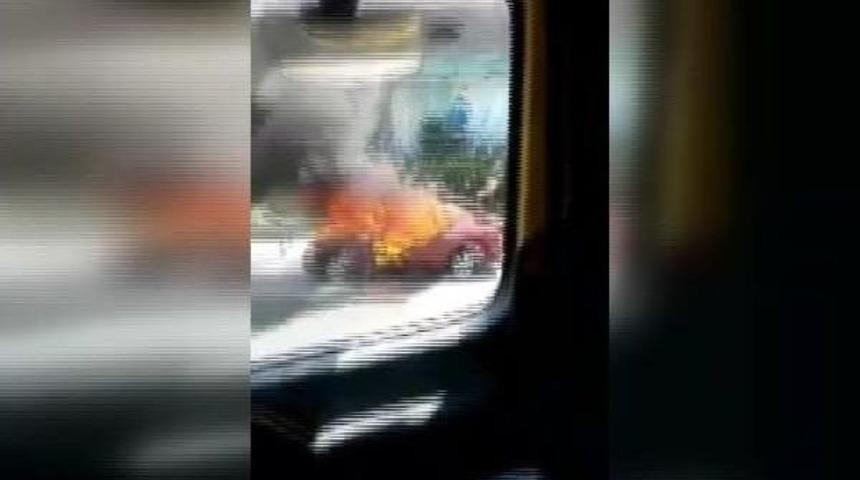 Basın Ekspres'te Otomobil Alev Alev Yandı&nbsp;