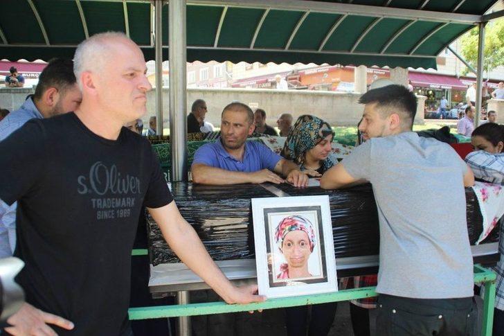 Hayatını Kaybeden Yaşlanma Hastası Gamze Son Yolculuğuna Uğurlandı G2