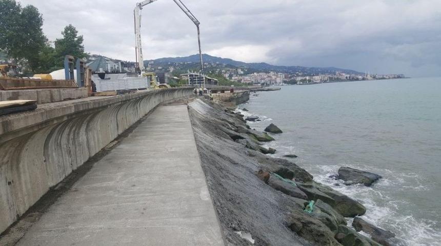 Ak&ccedil;aabat Sahil Şeridi Yeni Y&uuml;r&uuml;y&uuml;ş Yoluna Kavuşuyor