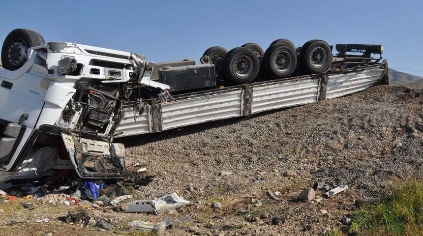 Muş’ta Trafik Kazası: 1 Ölü