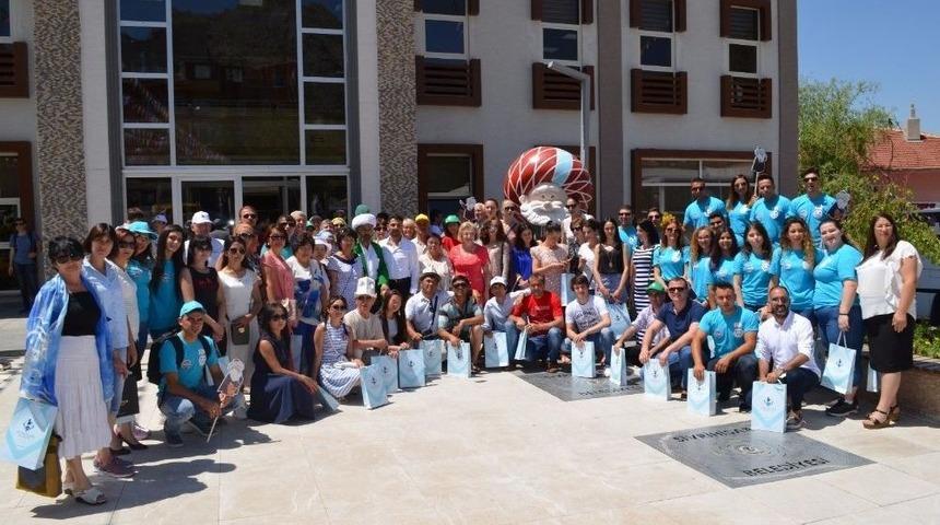 Yerli Ve Yabancı 250 Misafir &rsquo;d&uuml;nyanın Merkezi&rsquo; Sivrihisar&rsquo;da Ağırlanıyor