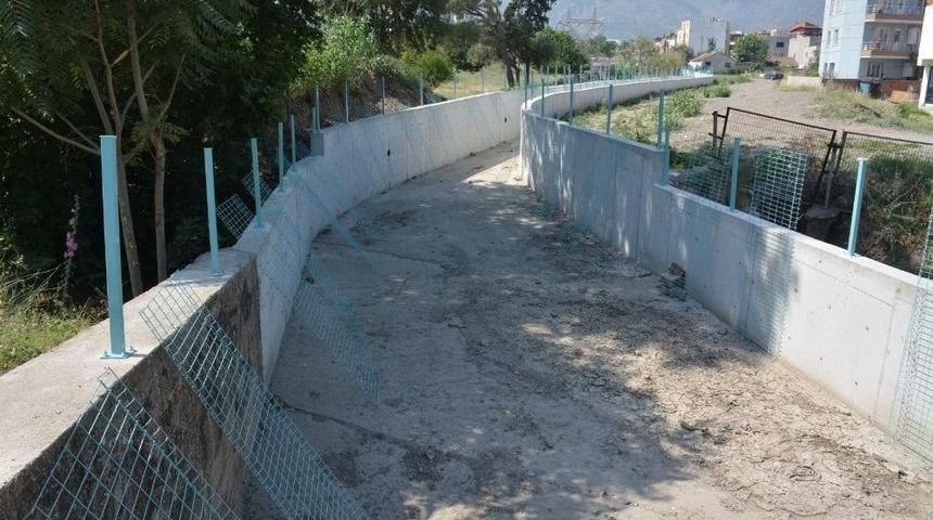 Kuşlubah&ccedil;e Deresine Taşkın &Ouml;nlemi