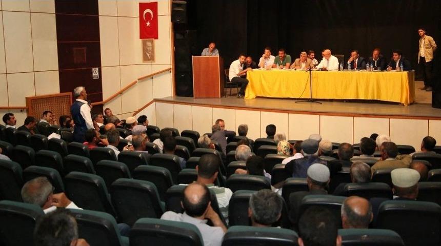 Başkan Sekmen Hınıs&rsquo;a &Ccedil;ıkarma Yaptı