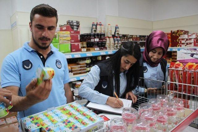 Başkale Belediye Zabıtasından Market Denetimi