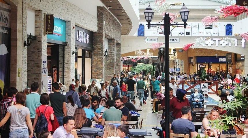 Highway Avm Bayramda Ziyaret&ccedil;i Rekoru Kırdı