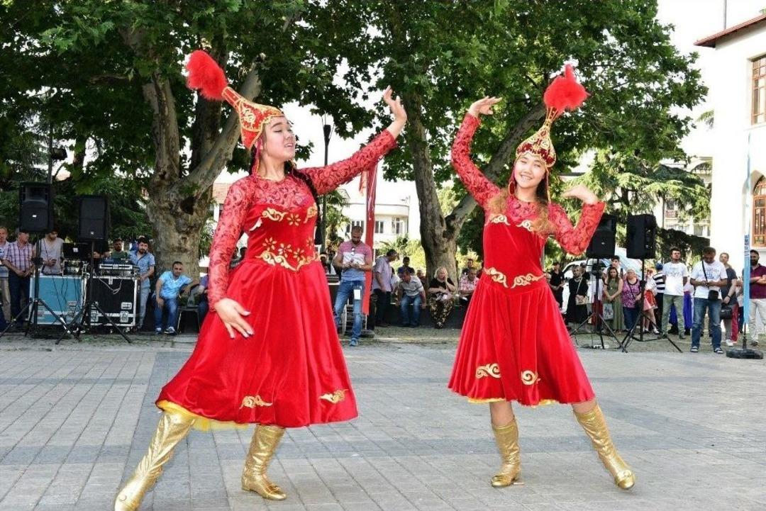 Ahududu Festivali&rsquo;ne G&ouml;rkemli A&ccedil;ılış