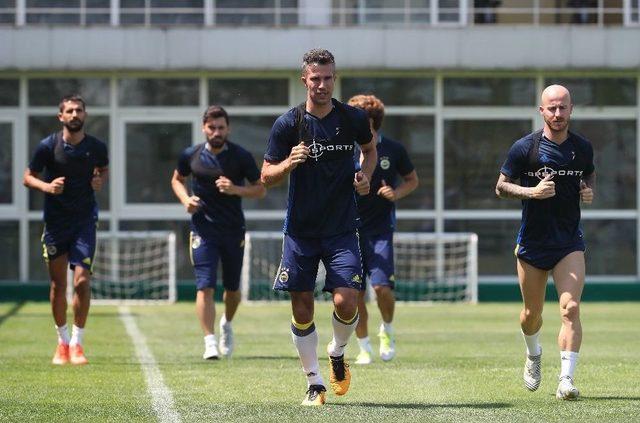 Fenerbahçe’de Hazırlıklar Sürüyor