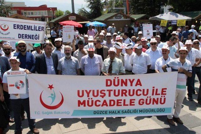 Uyuşturucuya Karşı Yürüdüler