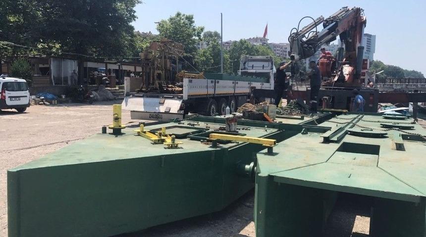 Ak&ccedil;akoca Sahiline Konulacak Mahmuzlar İ&ccedil;in Dubalar Geldi