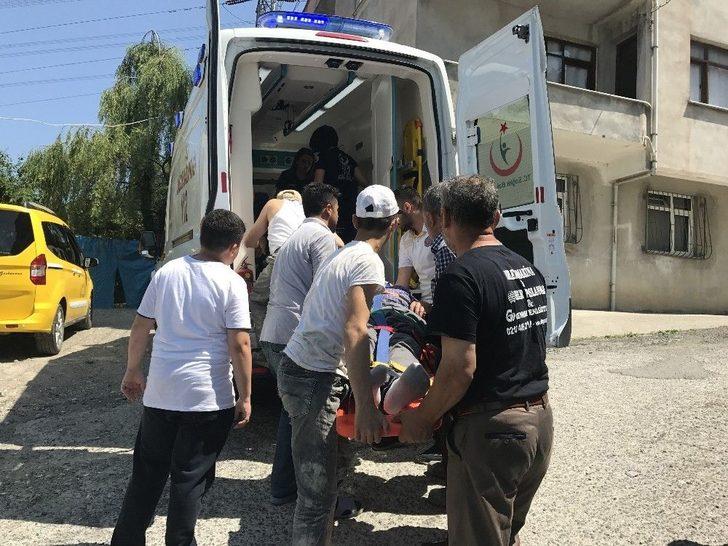 Motosiklet Kazasında Dede Ve Torunu Yaralandı G4