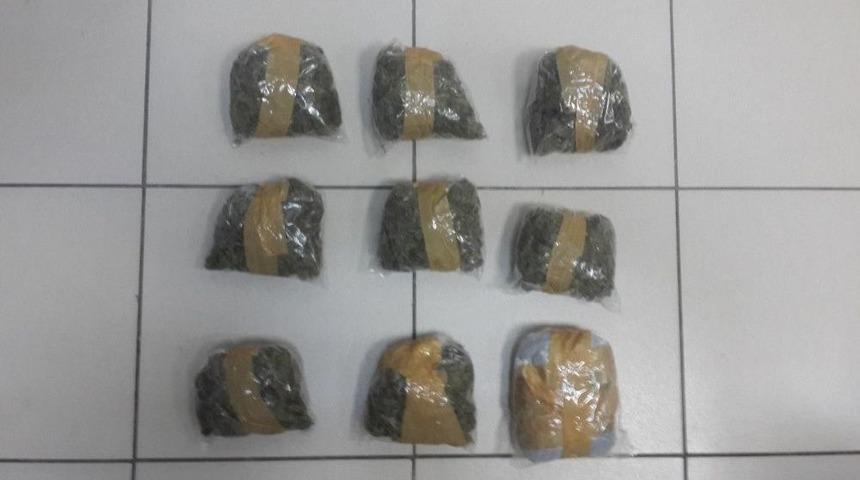 Polis İzmir&rsquo;de Uyuşturucu Tacirlerine G&ouml;z A&ccedil;tırmıyor