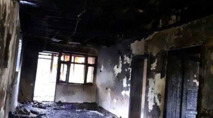 Gevaş&rsquo;ta Yangın