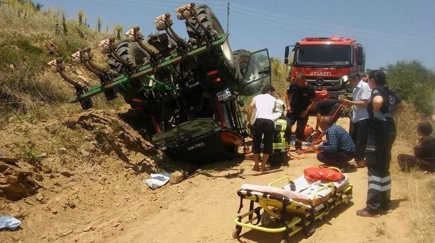 Devrilen Trakt&ouml;r&uuml;n Altında Kaldı: 1 Yaralı