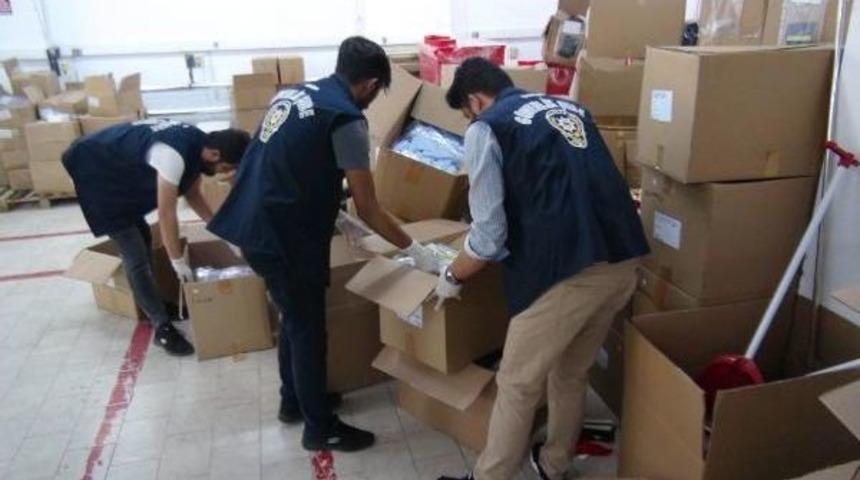 &Uuml;nl&uuml; Markaların Taklit I&ccedil; &Ccedil;amaşırlarını &Uuml;reten Işyerine Baskın