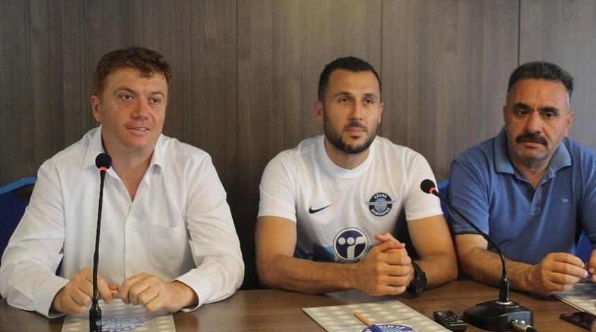 Adana Demirspor Kaleci Şahmalı İle Anlaştı