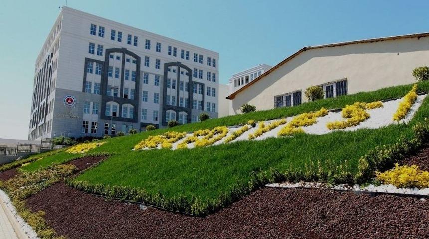 Adliye &Ccedil;evresinde Peyzaj D&uuml;zenlemesi