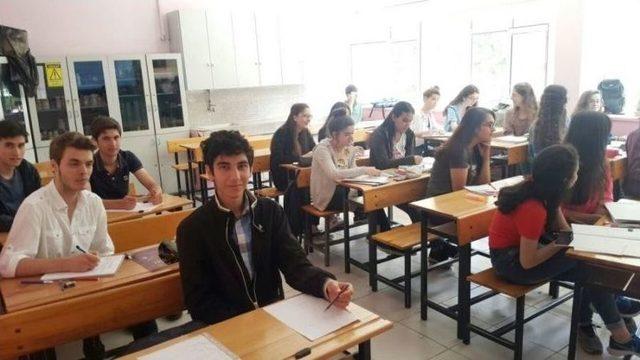 Ertuğrulgazi Anadolu Lisesinde Destekleme Ve Yetiştirme Kursları Başladı