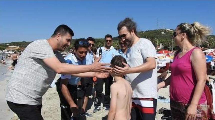 Martı Timleri, Plajda Kaybolan 28 &Ccedil;ocuğu Ailelerine Teslim Etti