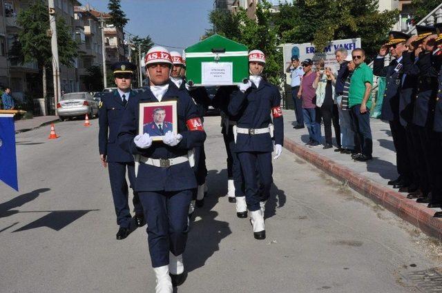 Emekli Tuğgeneral Çetin Dökmen, Son Yolculuğuna Uğurlandı