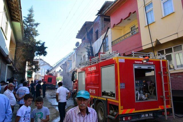 Tokat’ta Yangın Korkuttu