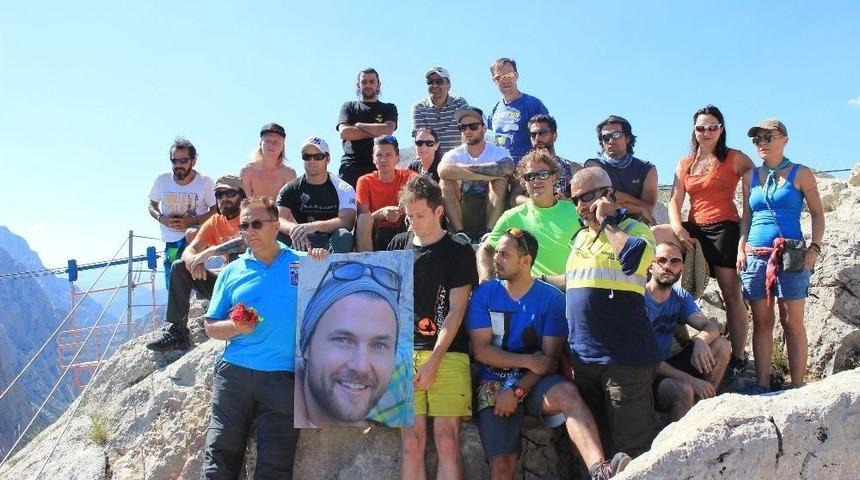 2 Yıl &Ouml;nce Kemaliye&rsquo;de D&uuml;şerek &Ouml;len Sporcu Anıldı