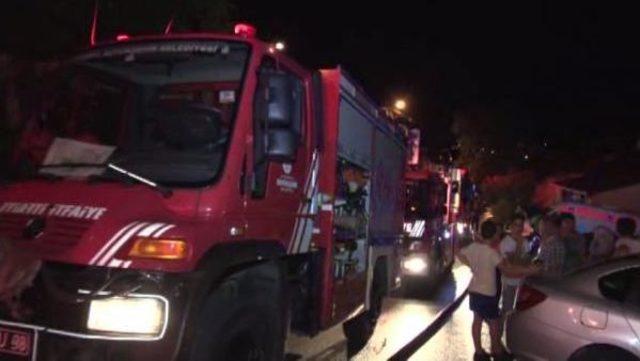 Beykoz'da Korkutan Gecekondu Yangını