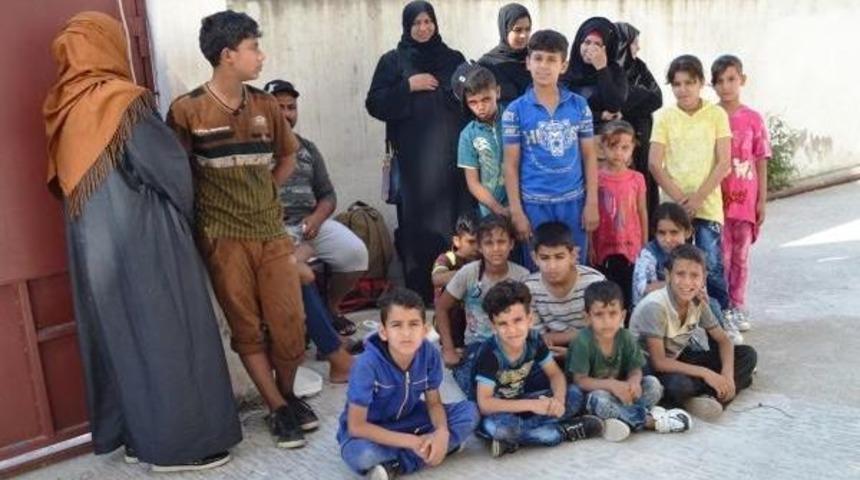 Botları Batmak &Uuml;zere Olan 45 Ka&ccedil;ak G&ouml;&ccedil;men Kurtarıldı