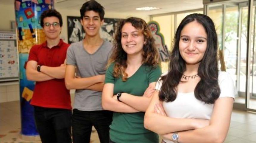 Liseli Gen&ccedil;lerden Bilim D&uuml;nyasına Katkı