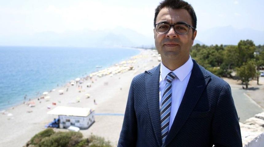 Antalya&rsquo;da 10 Kişiyi Caretta Caretta Isırdı