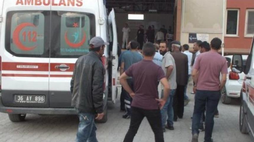 Hastaneden D&ouml;nen Baba-Oğul Trafik Kazasında &Ouml;ld&uuml;