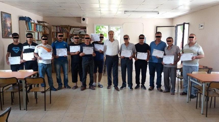 Akhisar A&ccedil;ık Cezaevi&rsquo;nde 20 H&uuml;k&uuml;ml&uuml; Girişimcilik Belgesi Aldı