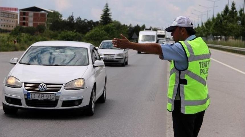 (&ouml;zel Haber) Uzun Yola &Ccedil;ıkacak S&uuml;r&uuml;c&uuml;ler Dikkat