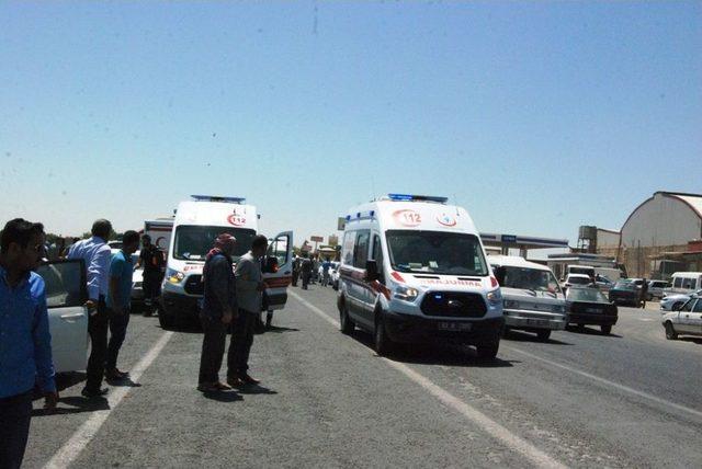 Şanlıurfa’da Zincirleme Trafik Kazası: 5 Yaralı