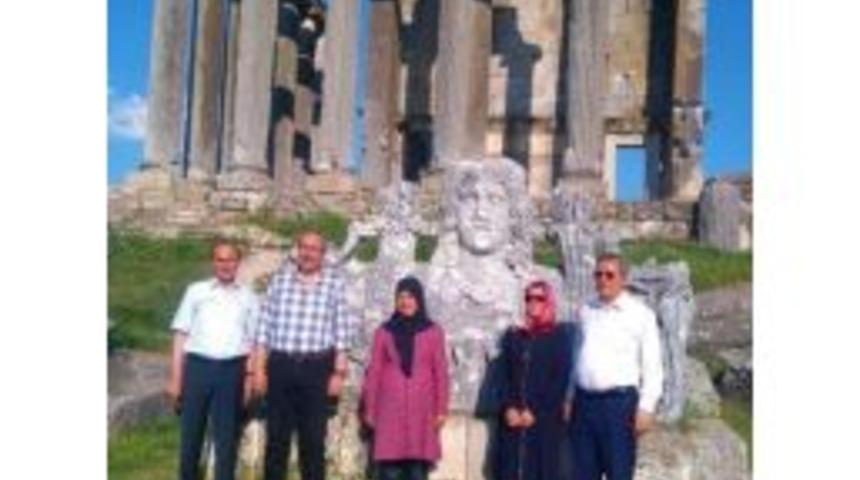 Nevşehir Belediye Başkanı Hasan &Uuml;nver, &Ccedil;avdarhisar &rsquo;aizanoi Antik Kenti&rsquo;ne Hayran Kaldı