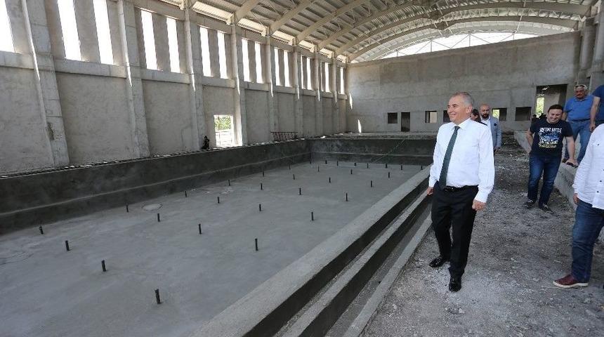 Denizli&rsquo;ye Yeni Bir Y&uuml;zme Havuzu Daha