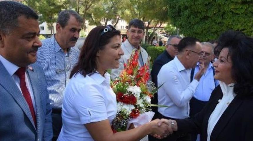 Muğla'nın Yeni Valisi Eseng&uuml;l Civelek, G&ouml;reve Başladı