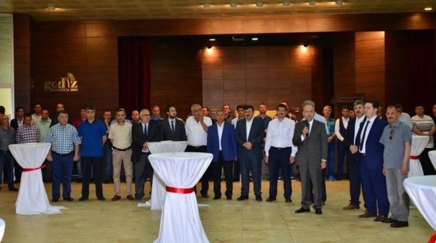 Belediye Başkanı Saraoğlu&rsquo;ndan Taşeron İş&ccedil;ilere Sendika M&uuml;jdesi