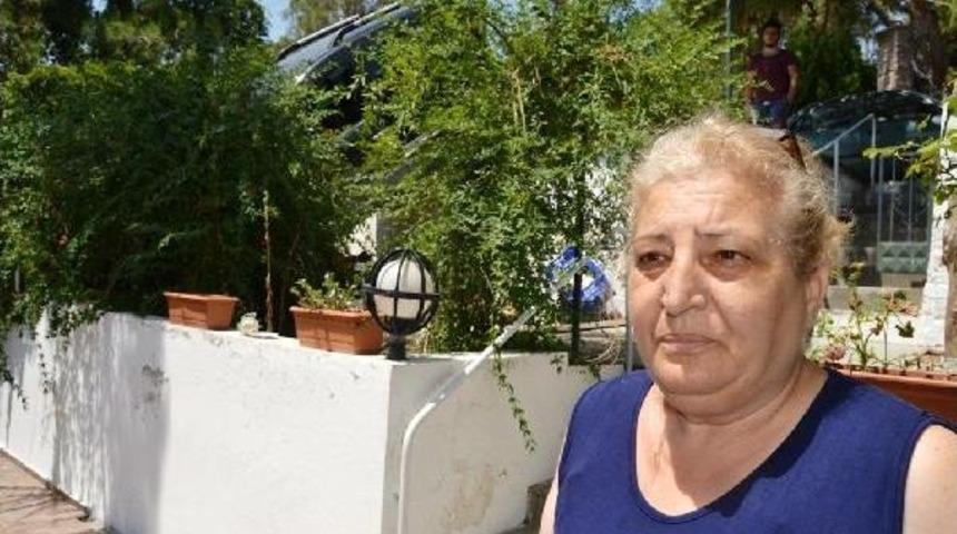 K&uuml;mes Tavanında Asılı Kalan Aracın S&uuml;r&uuml;c&uuml;s&uuml; Yaralandı