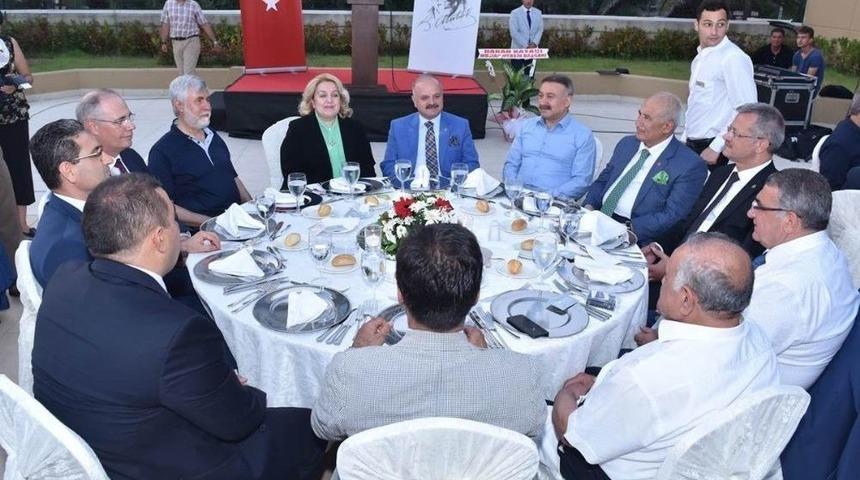 Vali &Ccedil;akacak Mersin&rsquo;e Veda Ediyor