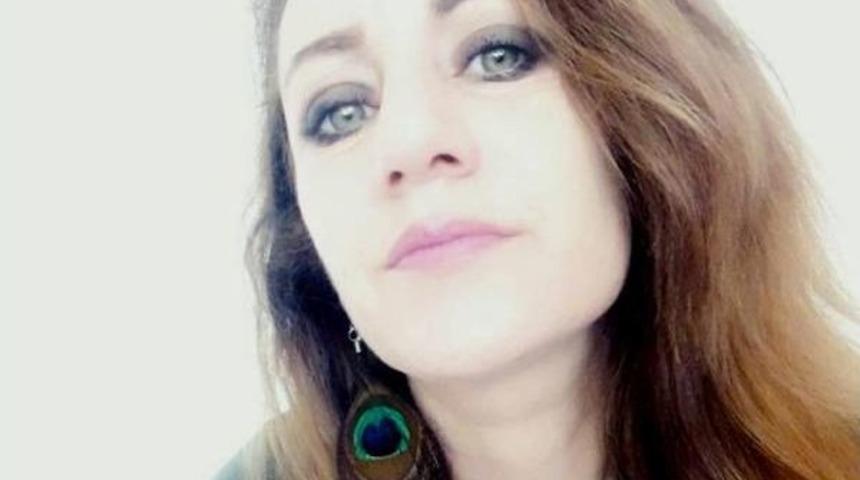 Banyoda 8 Yerinden Bıçaklanmış Halde Bulundu