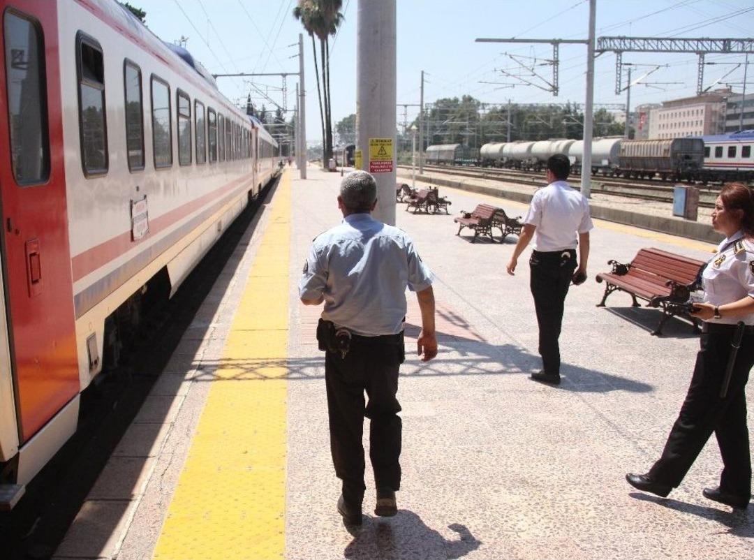 Trende Deaş’lı Alarmı Trende Deaş’lı Alarmı