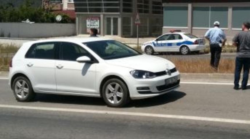 Otomobilin &Ccedil;arptığı Yaya Yaralandı
