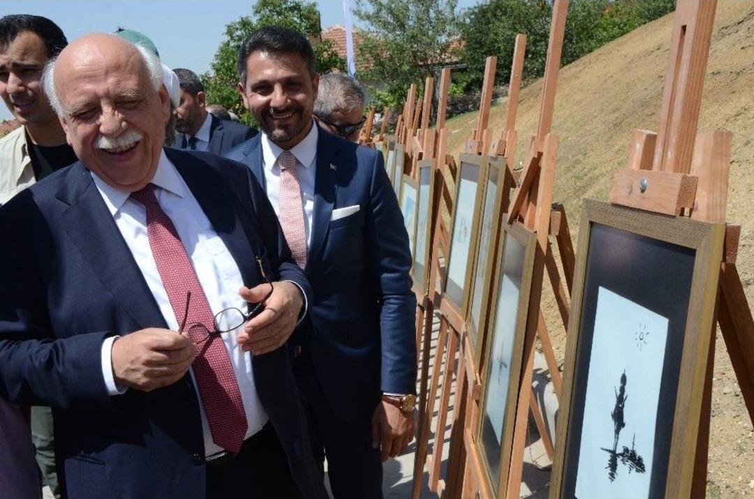 &rsquo;d&uuml;nyanın Merkezinde&rsquo; D&uuml;ş&uuml;nd&uuml;ren Festival